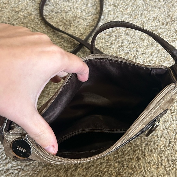 Coach Canvas Monogram Travel Preppy Tan Brown Zip Up Minimalist Y2K Baguette - Picture 11 of 12